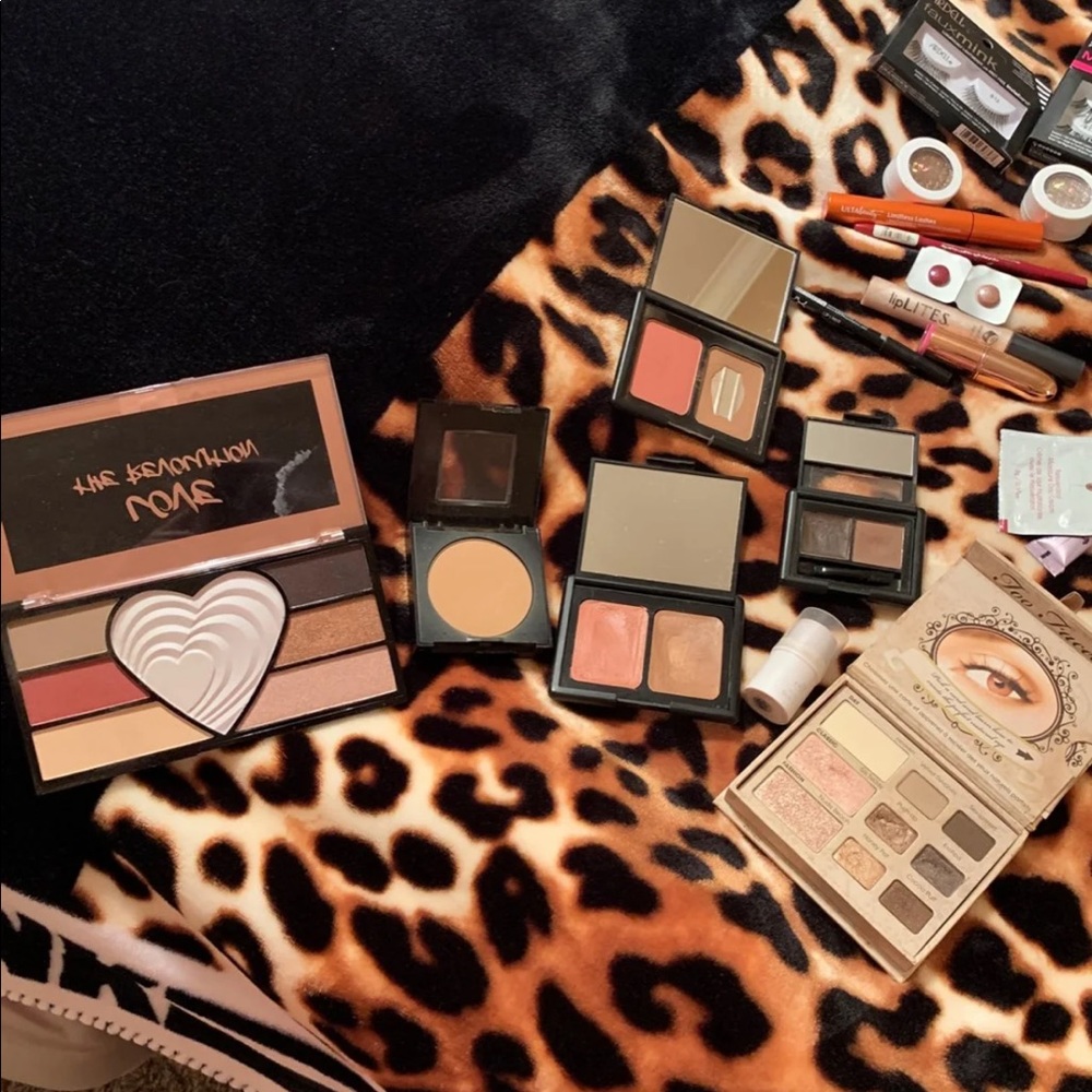 Beauty Bundle - Picture 3 of 3